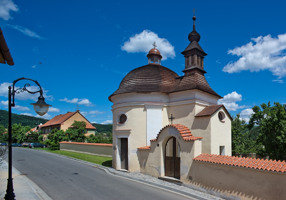 Kaple sv. Antonína Paduánského v Lomnici - zdroj Kudy z nudy