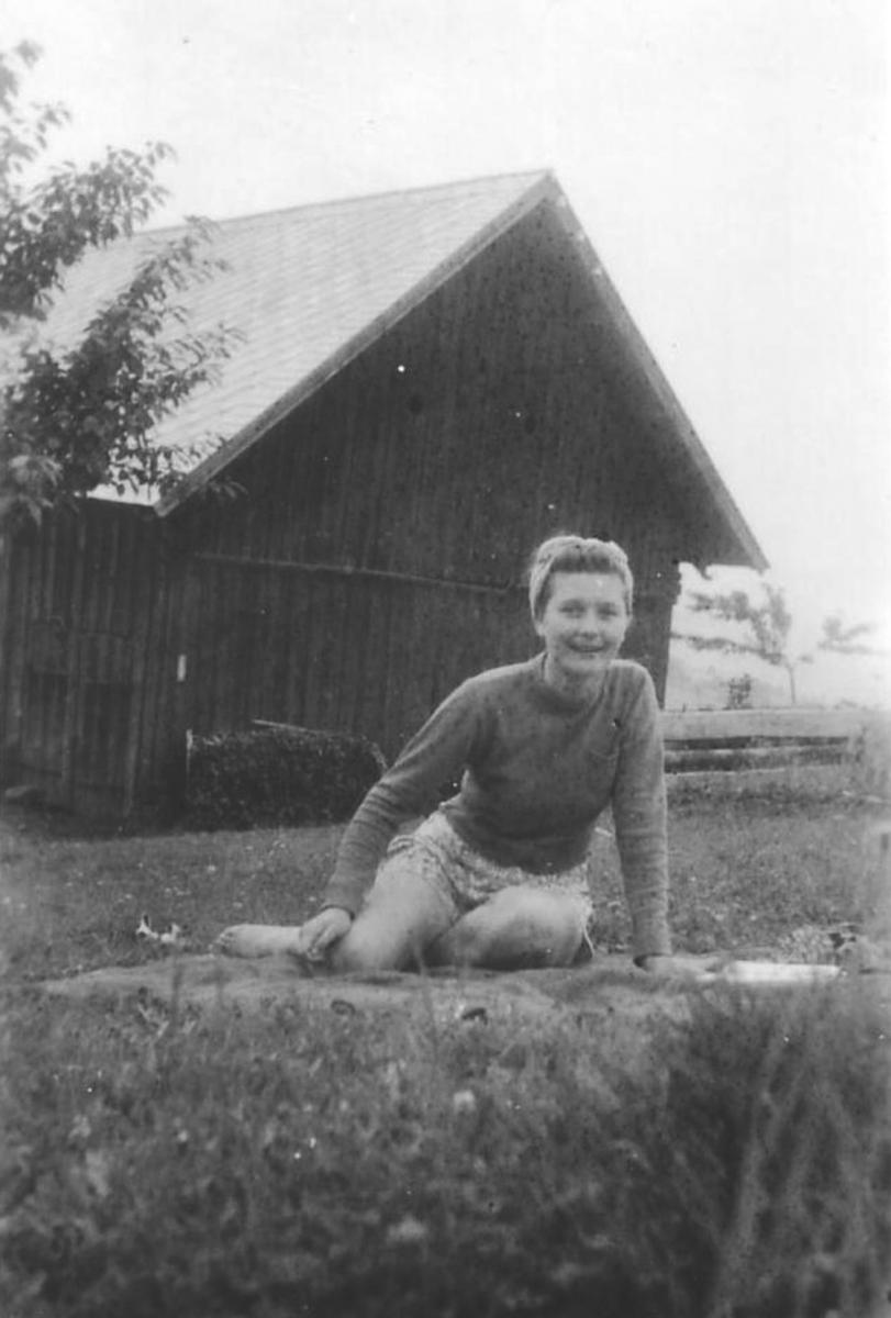 Boženka Škrabálková v roce 1942