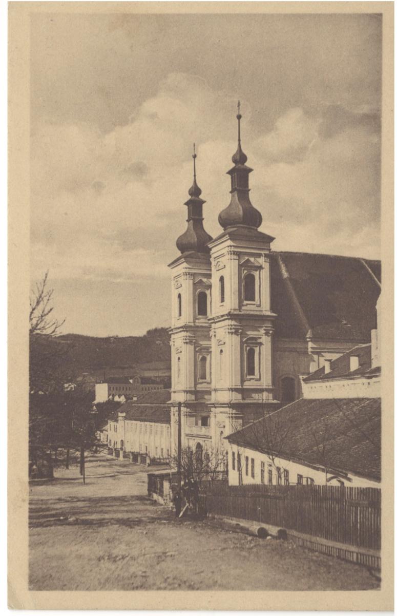 kostel Navštívení Panny Marie v Lomnici na dobové pohlednici